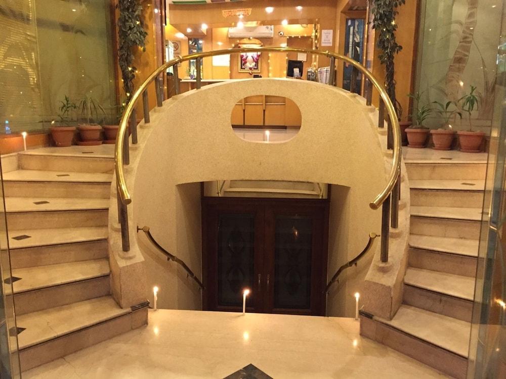 Hotel Singh International Делхи Екстериор снимка