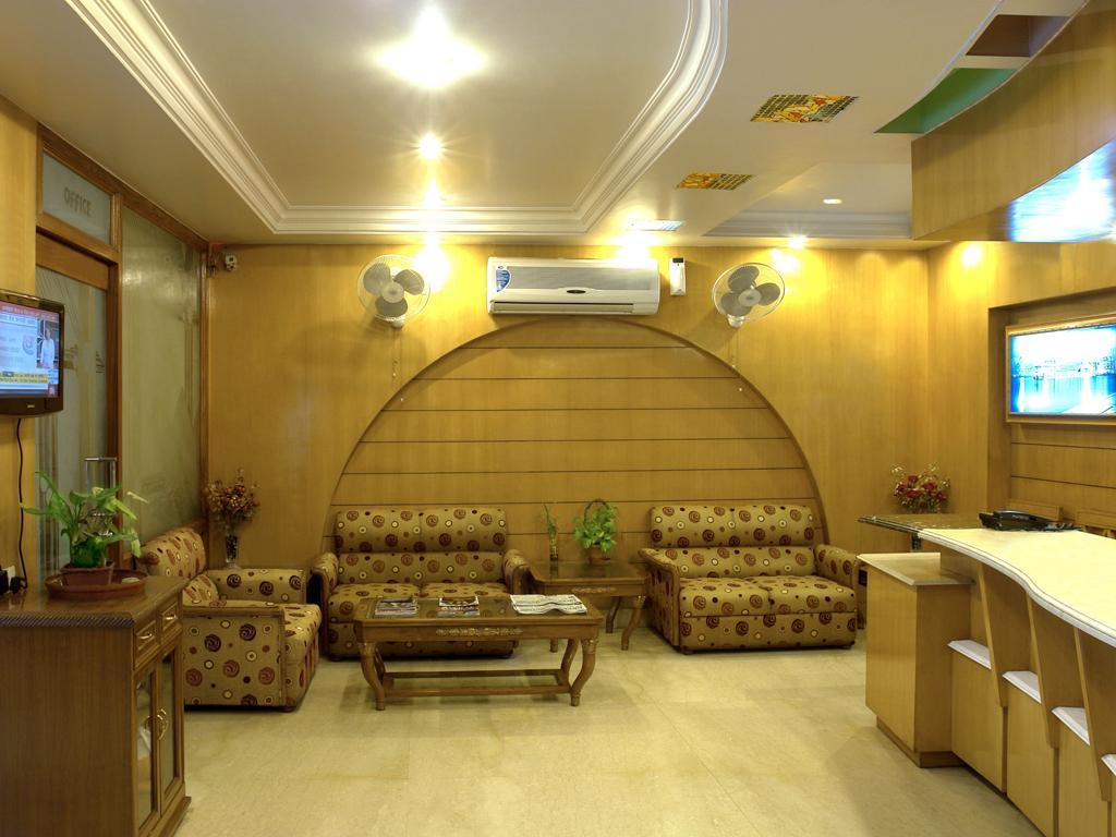 Hotel Singh International Делхи Екстериор снимка