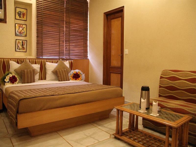 Hotel Singh International Делхи Екстериор снимка