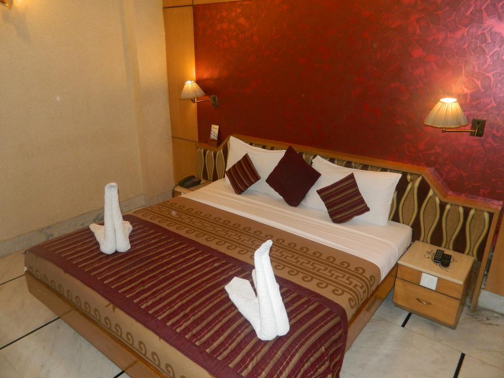 Hotel Singh International Делхи Екстериор снимка